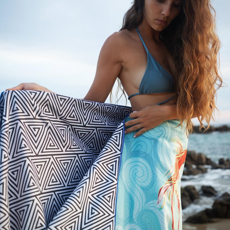 Elite Trend Quick Dry Towel Extra Large 78x35 Inch - Microfiber Beach Towel - Perfect for Beach, Travel, Swimming, Pool, Yoga, Hiking, Camping - Lightweight, Fast Drying, Compact for Adults (Koi Fish) - Image 2